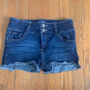 Junior Arizona jean shorts
